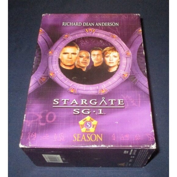 Stargate SG-1 - Complete Fifth Season (DVD, 2005, 5-Disc Set) - Picture 1 of 7